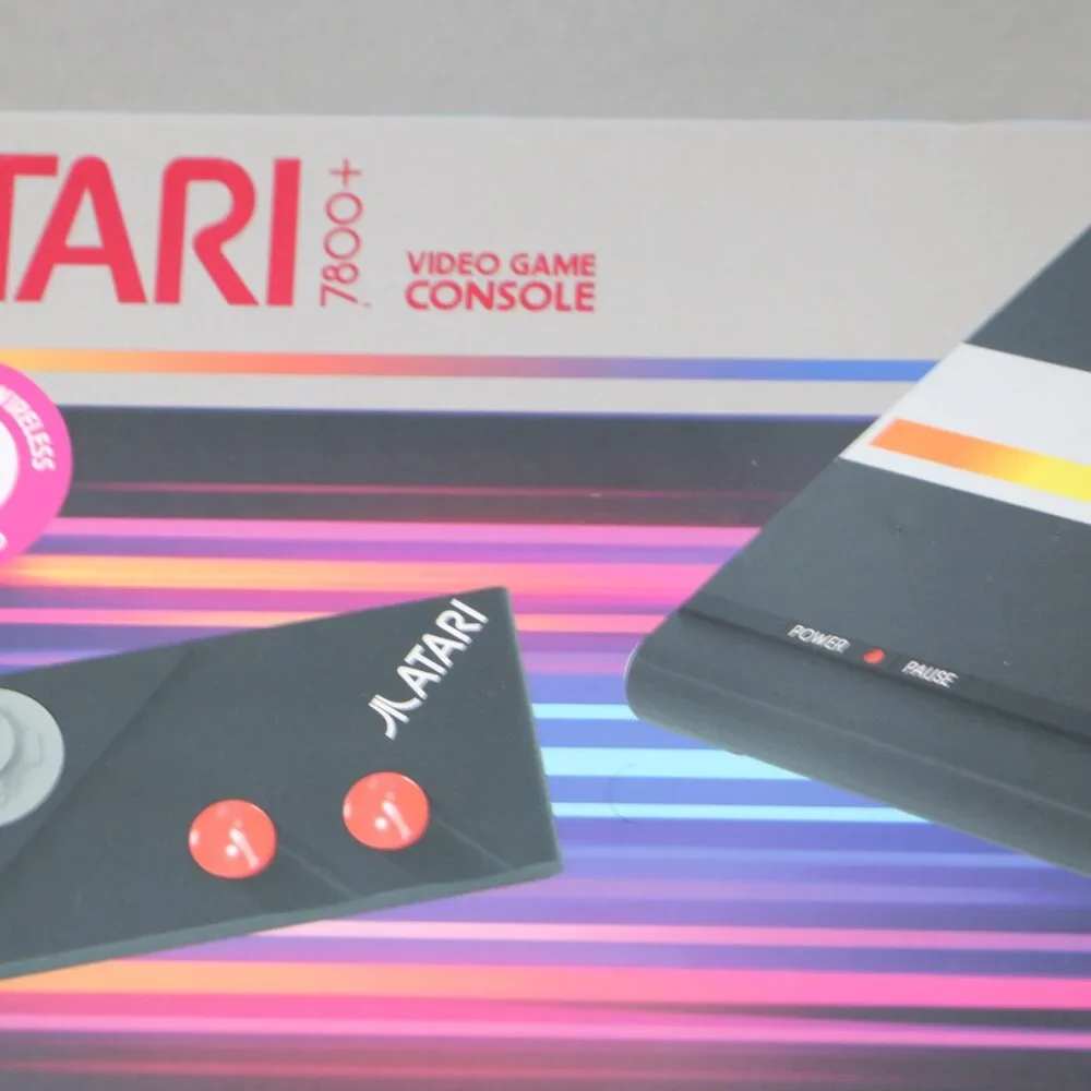 NEW SEALED Atari 7800+ Console Bundle CX78+ Wireless Controller Crystal Quest